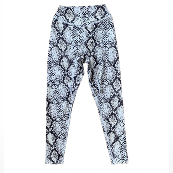 Balance Athletica Vitality Kingdom Collection Legging Bike Short Bundle … - Picture 2 of 13